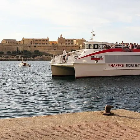 Perfect Location Idyllic 2br * Sliema