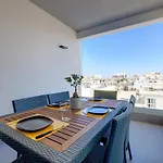 Perfect Location Idyllic 2br By Buena Vista * Sliema