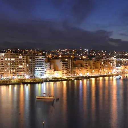 Perfect Location Idyllic 2br Apartman Sliema