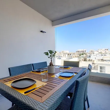 Perfect Location Idyllic 2br * Sliema