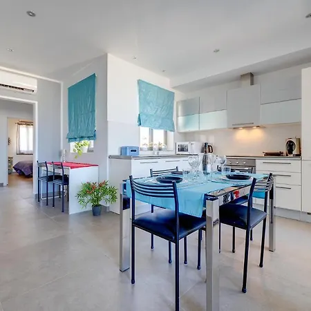 Perfect Location Idyllic 2br * 斯利马