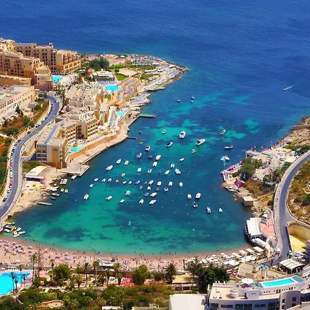 Perfect Location Idyllic 2br Apartmán