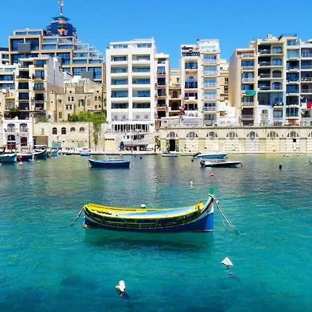 Perfect Location Idyllic 2br Appartement